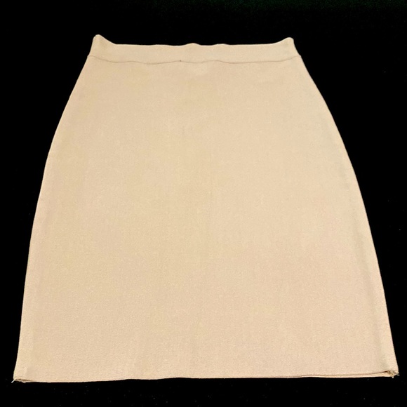 NWT BCBGMAXAZRIA
NATHALIA KNIT  BANDAGE PENCIL  SKIRT |Size SMALL & XS - Picture 5 of 5